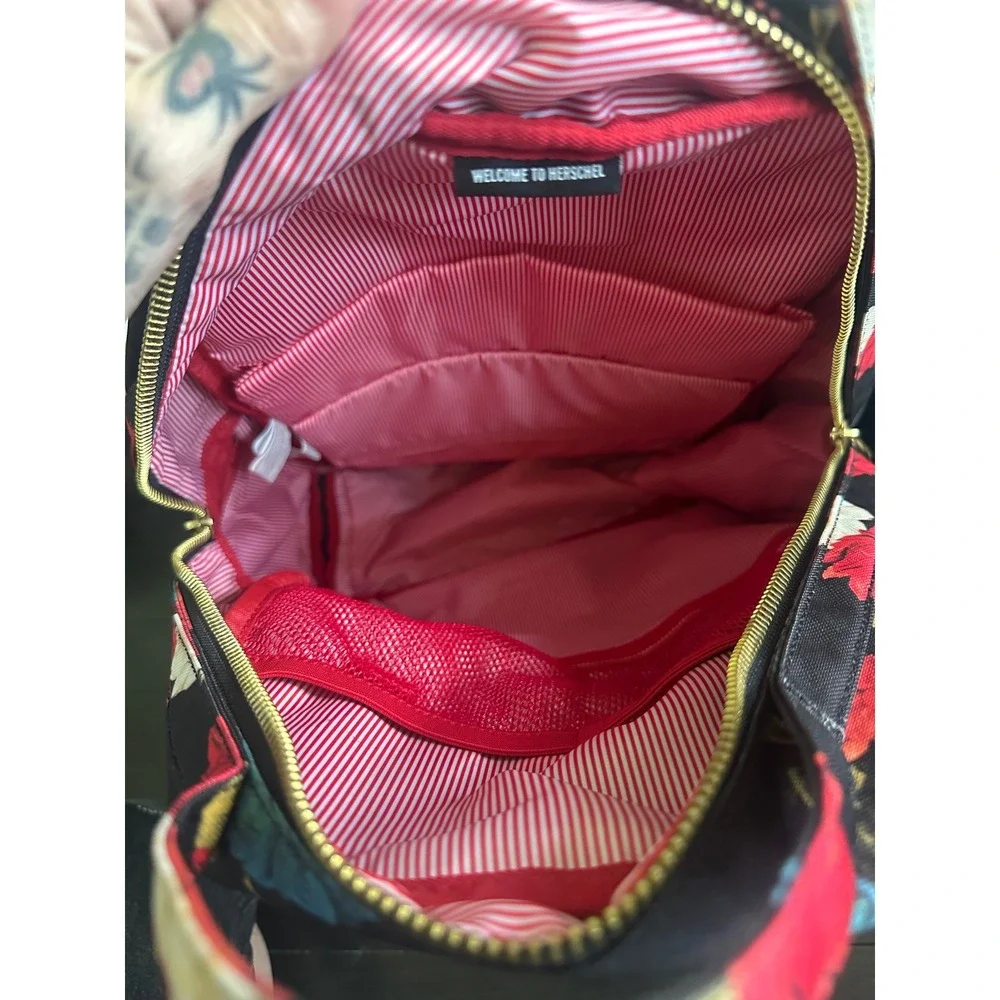 Herschel Supply Co Baby Nova Sprout Diaper Bag Backpack Winter‎ Flora with Mat